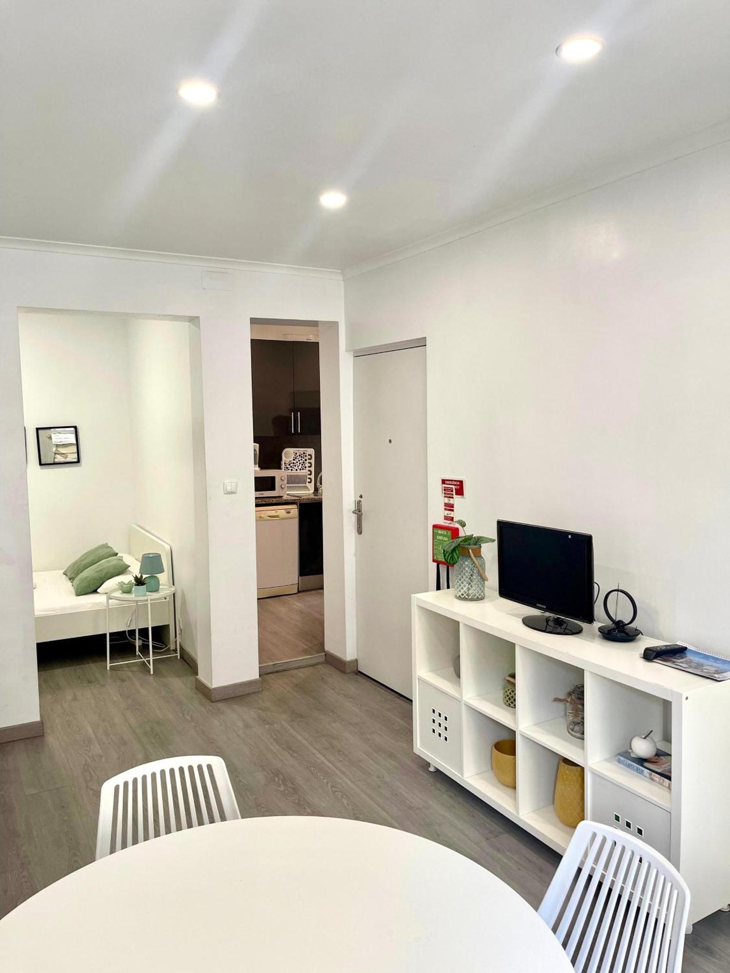New Luxury - Center Apartment *